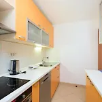Promenada- 4pax With Parking *