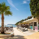 Promenada- 4pax With Parking Dubrovnik