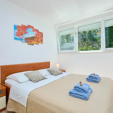 Promenada- 4pax With Parking Dubrovnik