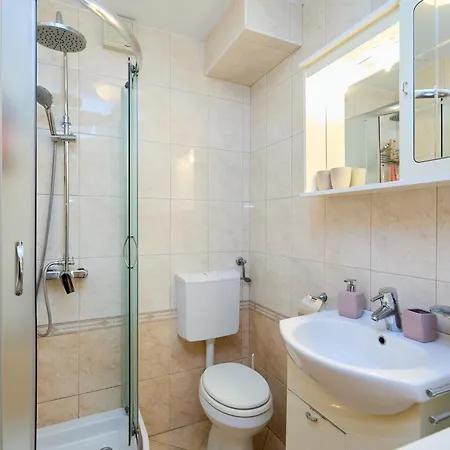 Promenada- 4pax With Parking Apartment Dubrovnik