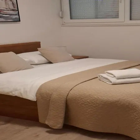 Promenada- 4pax With Parking Appartamento *