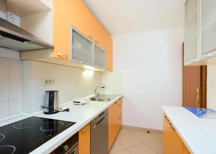 Promenada- 4pax With Parking *