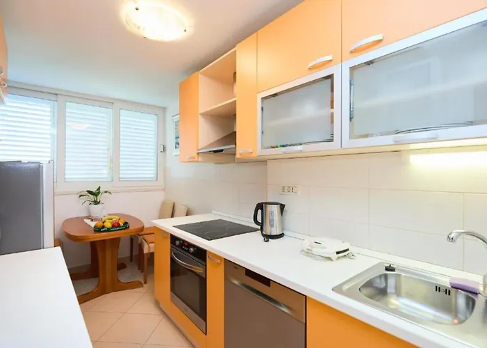 Appartamento Promenada- 4pax With Parking