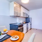 Promenada- 4pax With Parking *